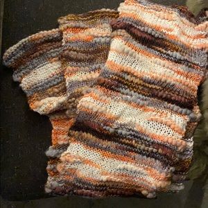 Beautiful cozy new scarf